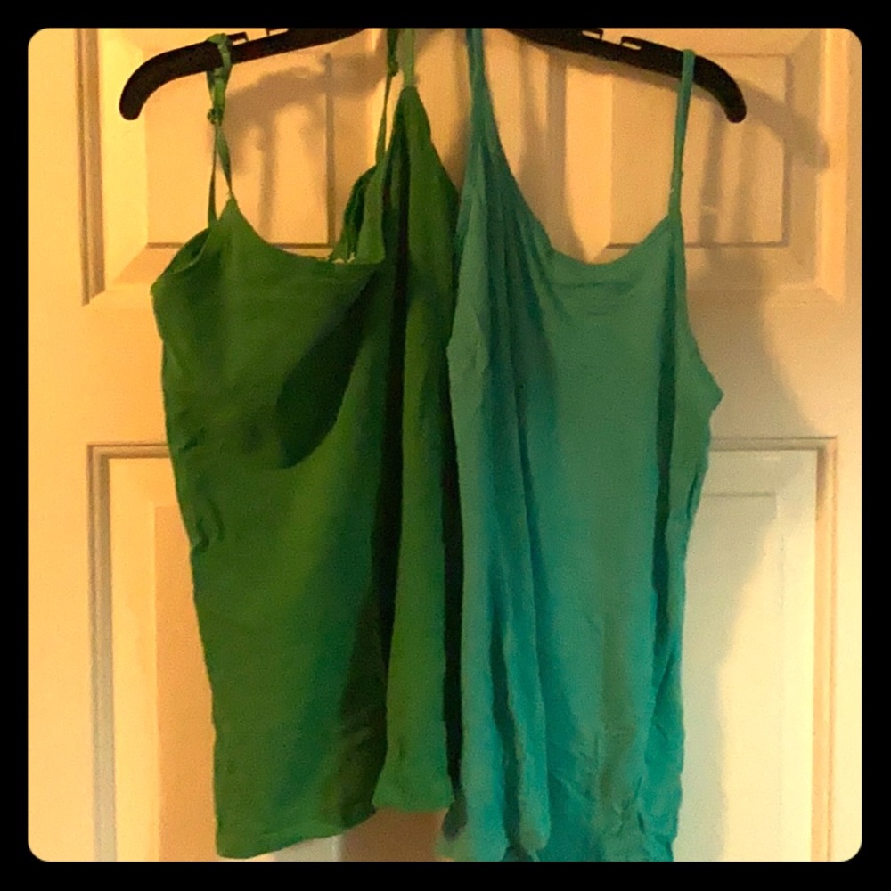 2 tank top/camis.